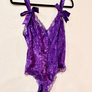 Sold Vintage 90’s Gold Tag Victoria's Secret Purple Lace Chemise mint condition